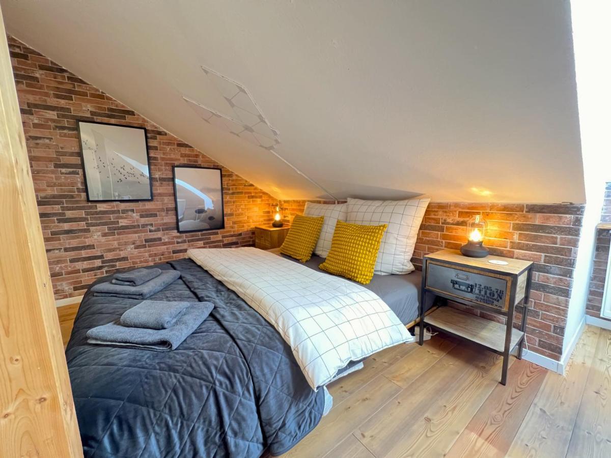 Cozy Near Center By R&l Appartement *